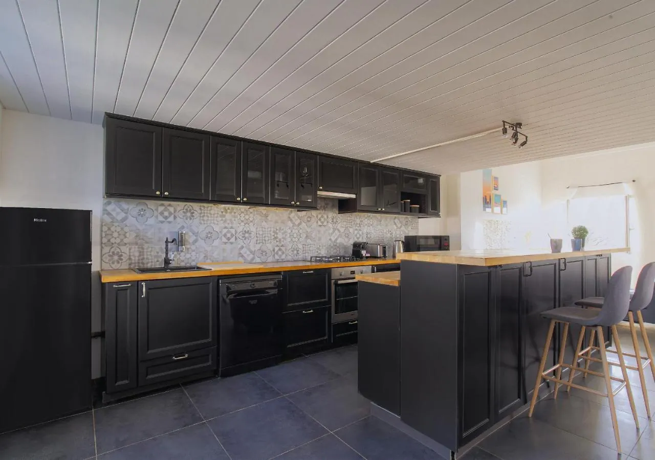 Duplex La Halte Trevoltienne - 2 Chambres Climatisee - 4 Lits Trevoux Apartment