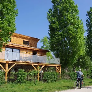 Kanopee Village Campsite